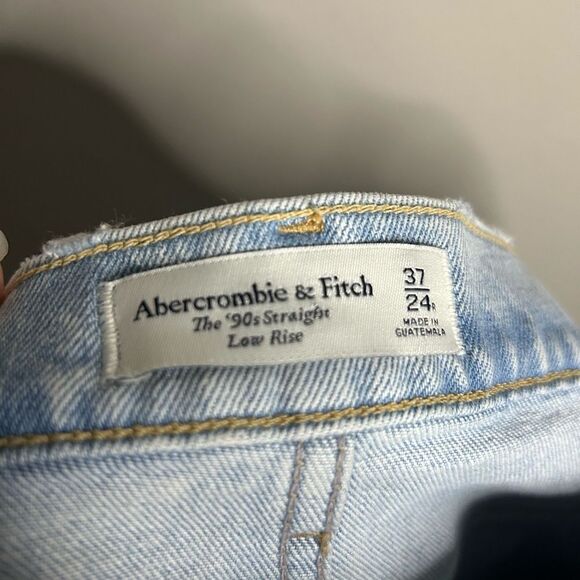 Abercrombie & Fitch The 90s Straight Low Rise Jeans - Picture 10 of 11